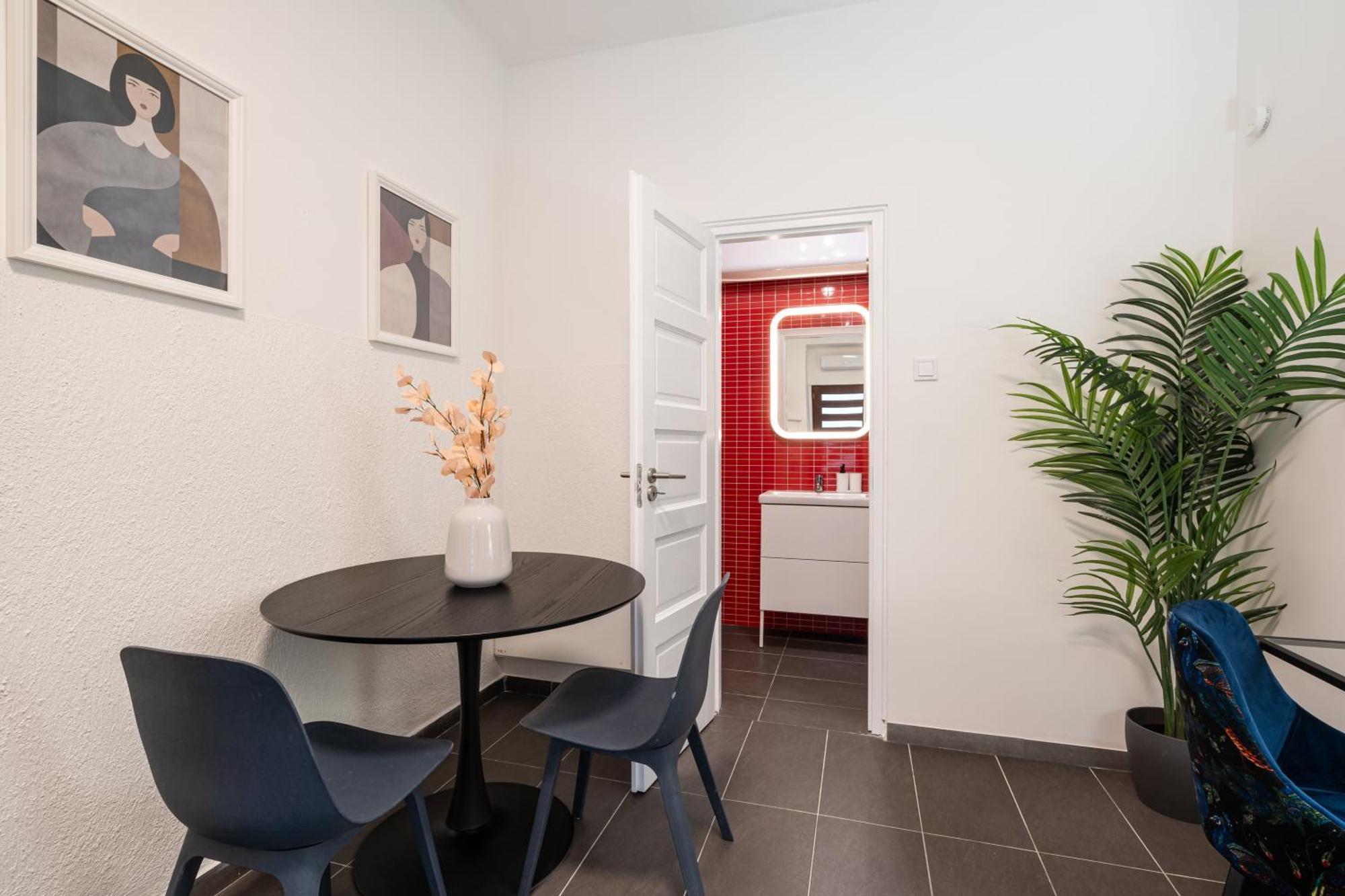 R10- Boutique Apartments, Best Location. By Bqa Budapeste Exterior foto