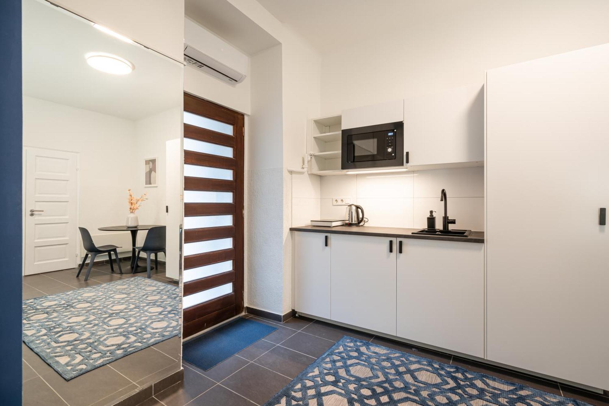 R10- Boutique Apartments, Best Location. By Bqa Budapeste Exterior foto