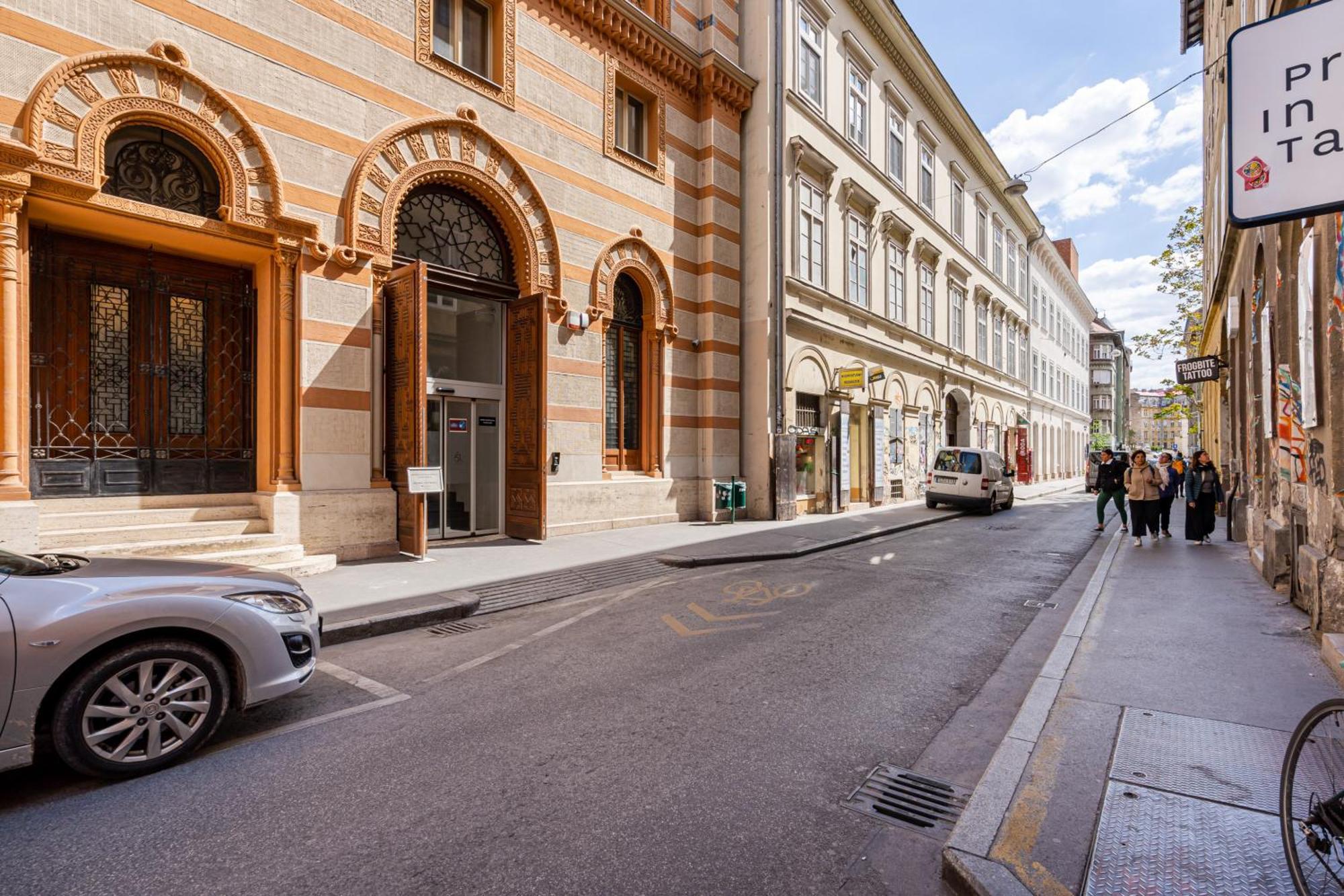 R10- Boutique Apartments, Best Location. By Bqa Budapeste Exterior foto